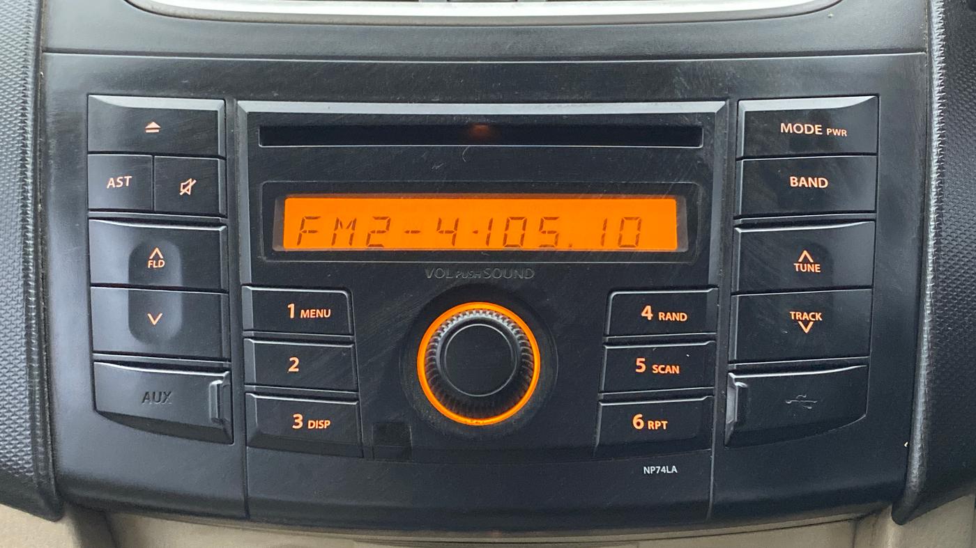 2014 Maruti Swift Dzire VDI, Diesel, Manual, 1,22,129 km, Infotainment System