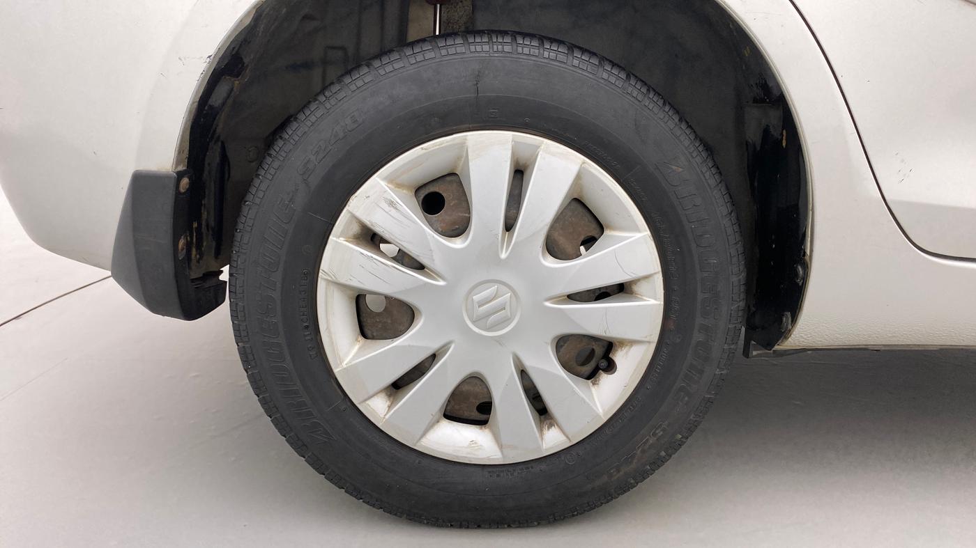 2014 Maruti Swift Dzire VDI, Diesel, Manual, 1,22,129 km, Right Rear Wheel