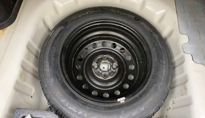 2017 Maruti Ciaz ZETA 1.4  MT PETROL, Petrol, Manual, 1,01,901 km, Spare Tyre