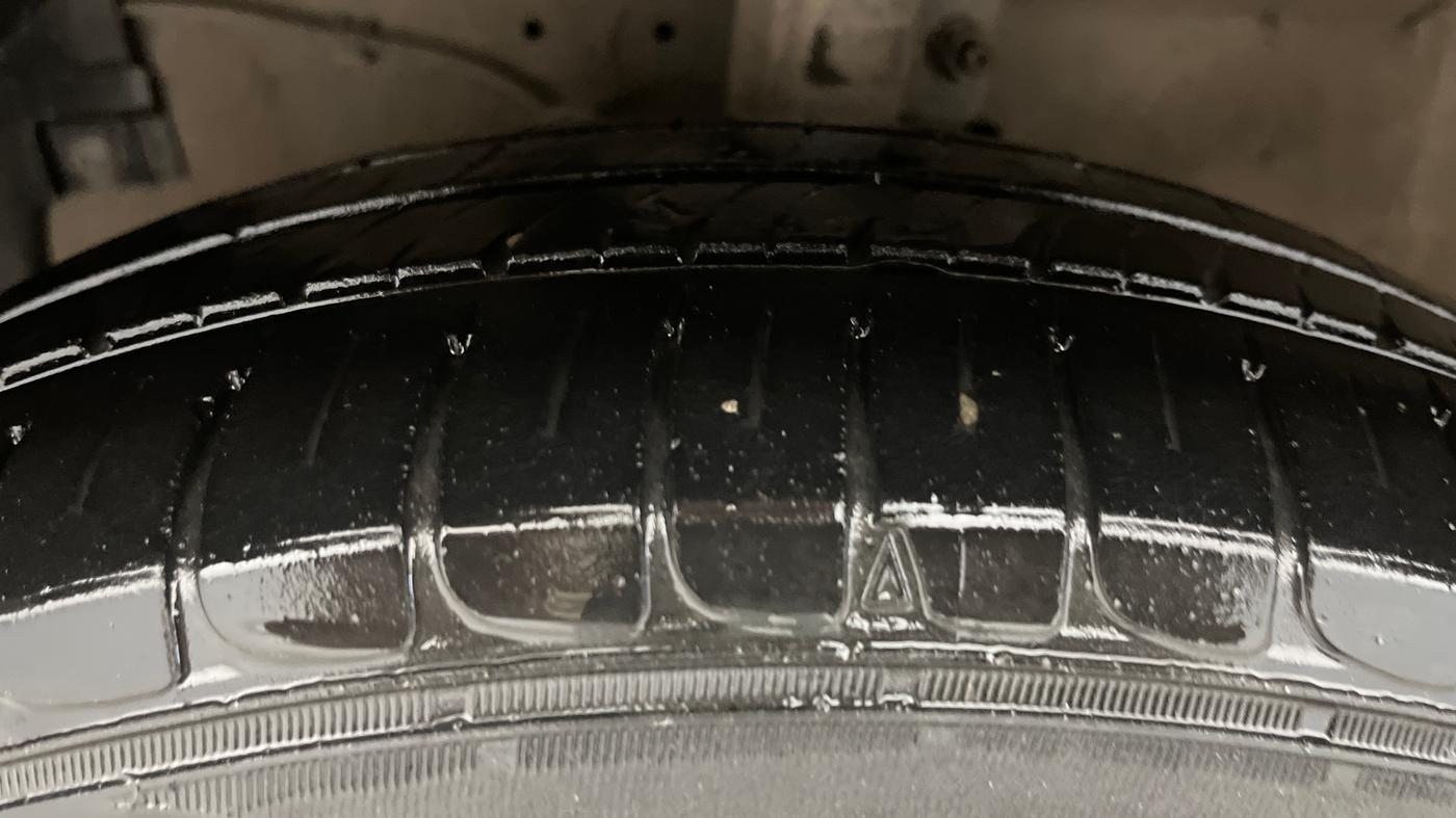 2017 Maruti Ertiga VXI CNG, CNG, Manual, 1,23,061 km, Left Front Tyre Tread