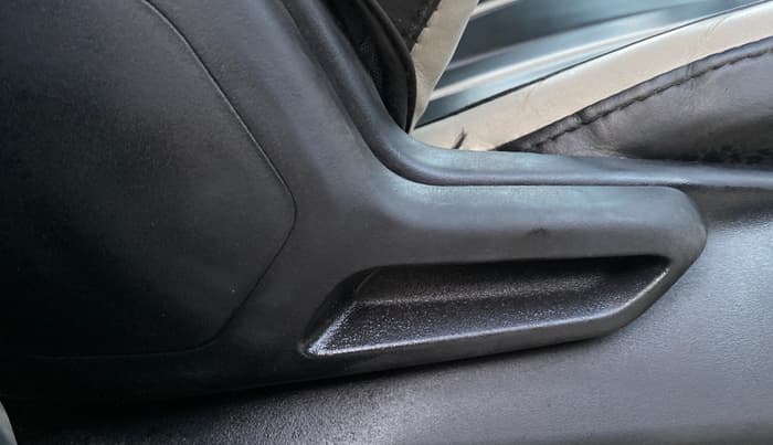 2024 Tata NEXON PURE 1.5 DIESEL, Diesel, Manual, 84,191 km, Driver Side Adjustment Panel
