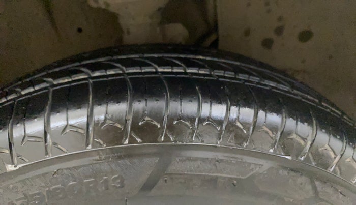 2019 Maruti New Wagon-R LXI CNG (O) 1.0, CNG, Manual, 50,972 km, Right Front Tyre Tread