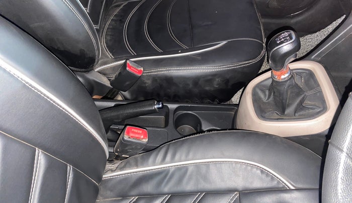 2015 Hyundai Grand i10 SPORTZ 1.1 CRDI, Diesel, Manual, 65,007 km, Gear Lever