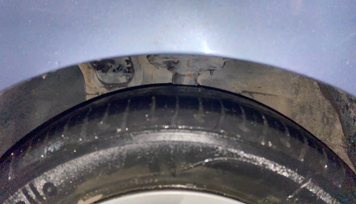 2015 Hyundai Grand i10 SPORTZ 1.1 CRDI, Diesel, Manual, 65,007 km, Left Front Tyre Tread