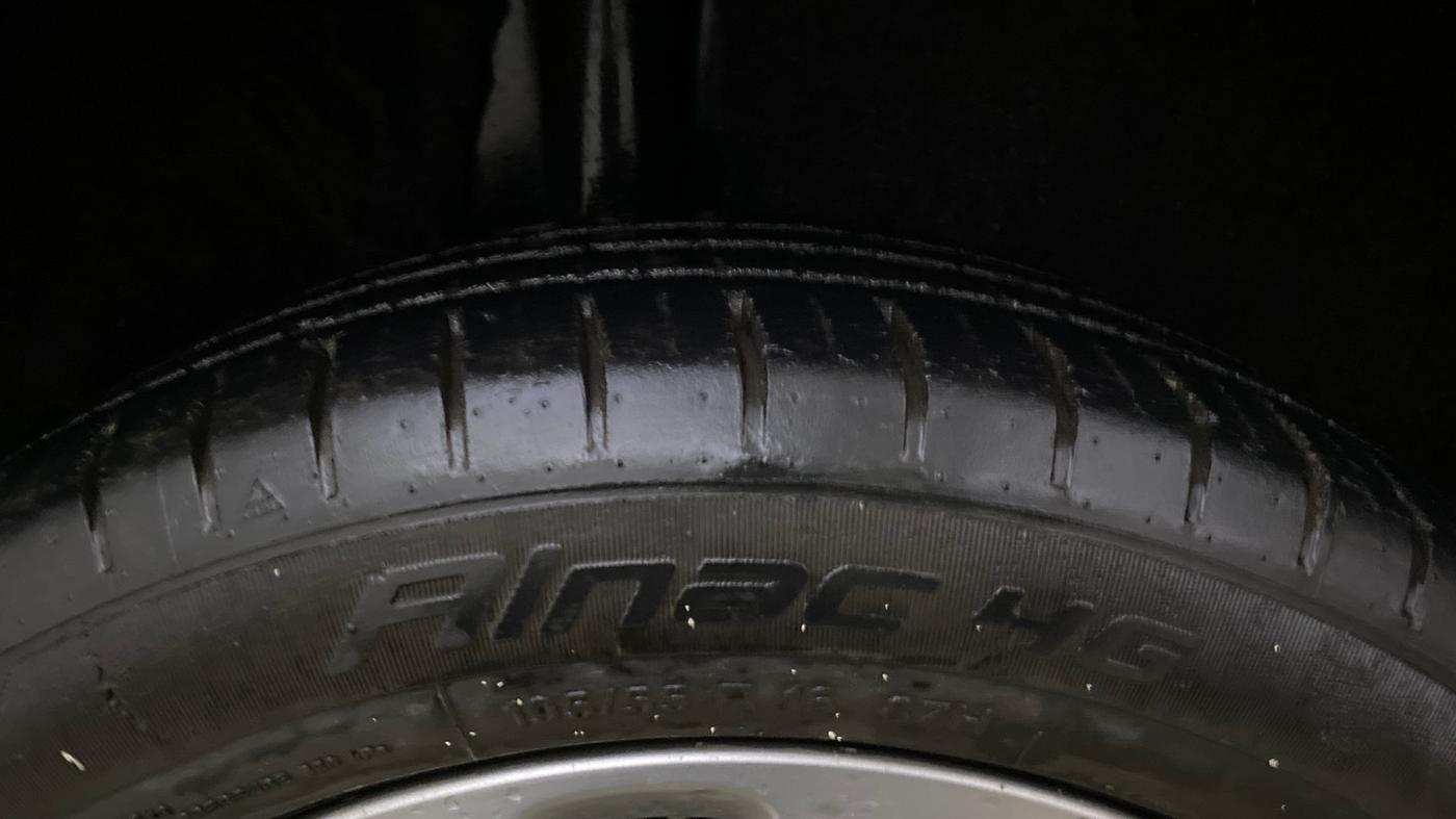 2018 Maruti Baleno ZETA CVT PETROL 1.2, Petrol, Automatic, 56,799 km, Right Rear Tyre Tread