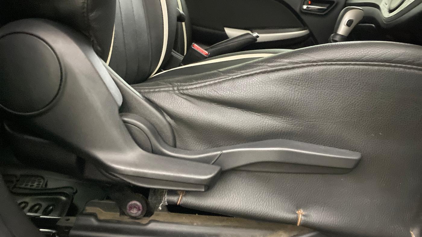 2018 Maruti Baleno ZETA CVT PETROL 1.2, Petrol, Automatic, 56,799 km, Driver Side Adjustment Panel