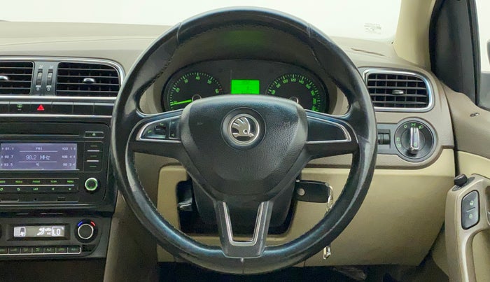 2014 Skoda Rapid ELEGANCE 1.6 MPI MT, Petrol, Manual, 37,341 km, Steering Wheel Close Up