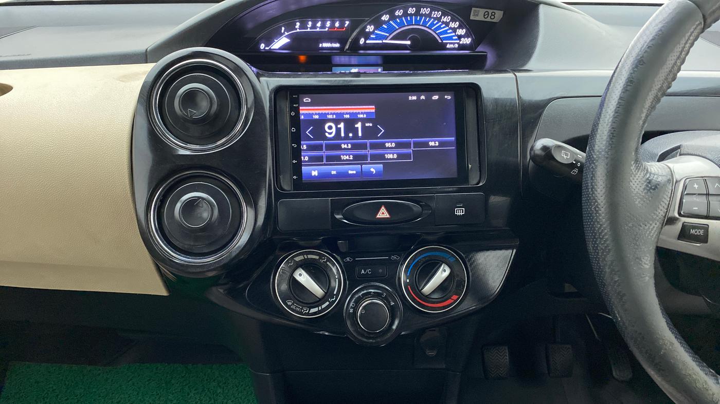 2018 Toyota Etios Liva VXD DUAL TONE, Diesel, Manual, 74,826 km, Air Conditioner