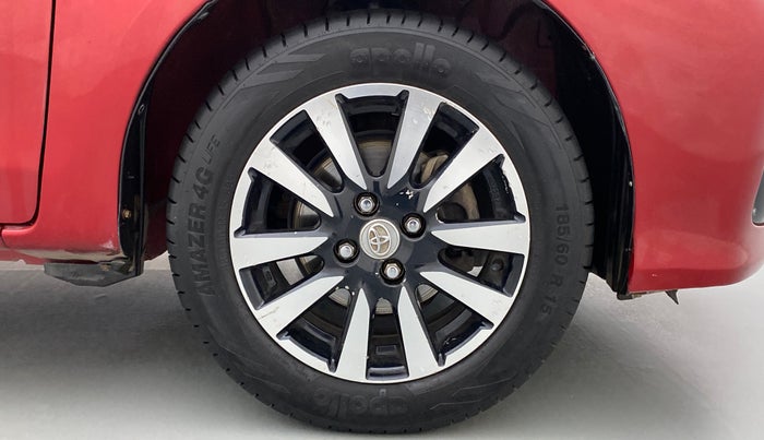 2018 Toyota Etios Liva VXD DUAL TONE, Diesel, Manual, 74,826 km, Right Front Wheel