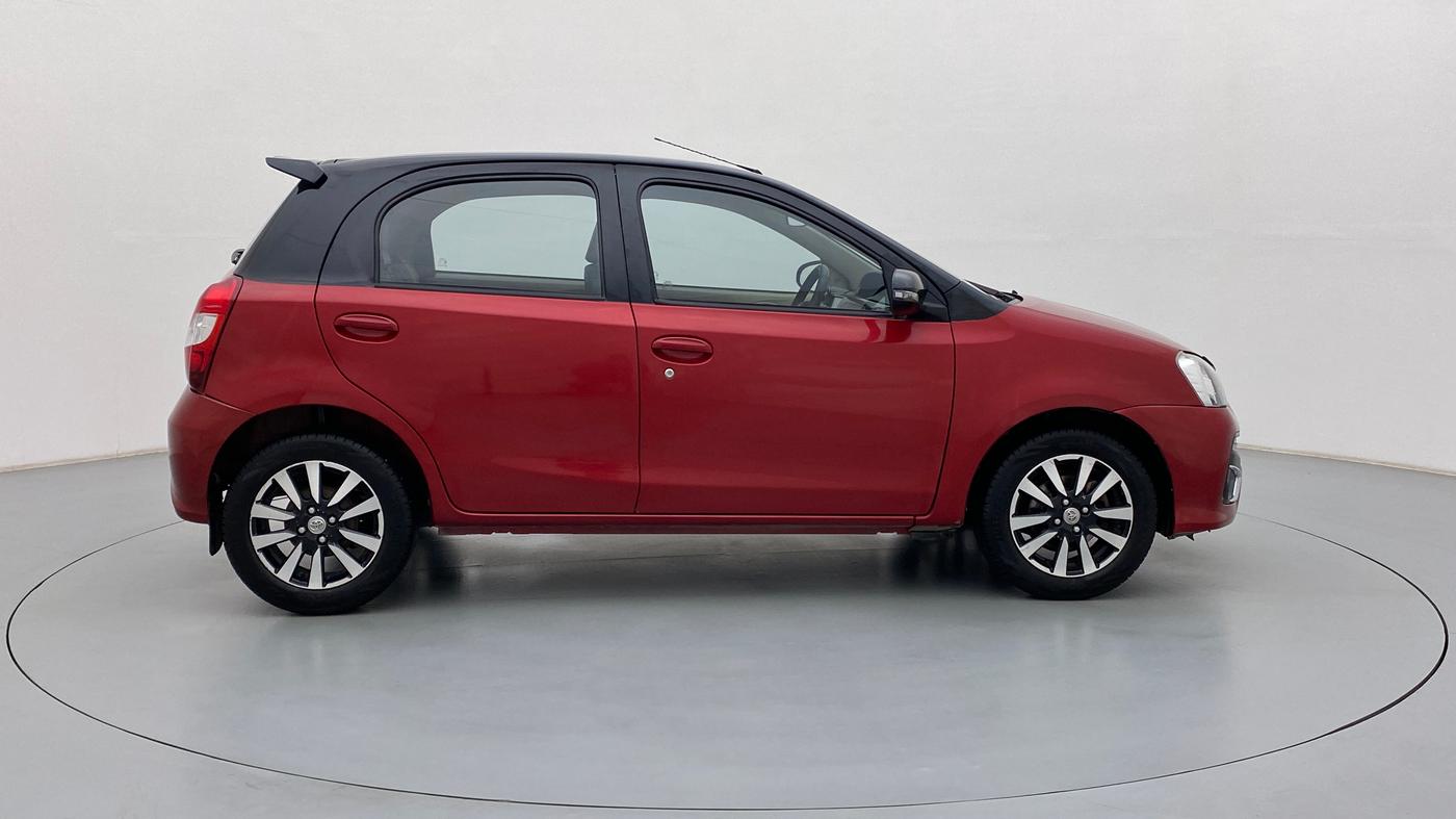 2018 Toyota Etios Liva VXD DUAL TONE, Diesel, Manual, 74,826 km, Right Side View