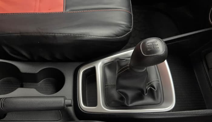 2021 Hyundai VENUE S 1.2, Petrol, Manual, 8,772 km, Gear Lever