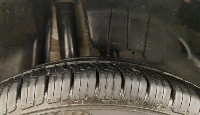 2019 Maruti Swift VDI, Diesel, Manual, 55,065 km, Right Rear Tyre Tread