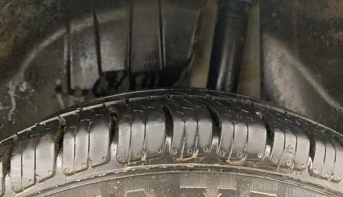 2019 Maruti Swift VDI, Diesel, Manual, 55,065 km, Left Rear Tyre Tread
