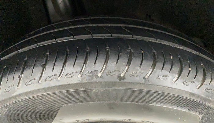 2020 Maruti Baleno DELTA CVT PETROL 1.2, Petrol, Automatic, 27,437 km, Right Rear Tyre Tread