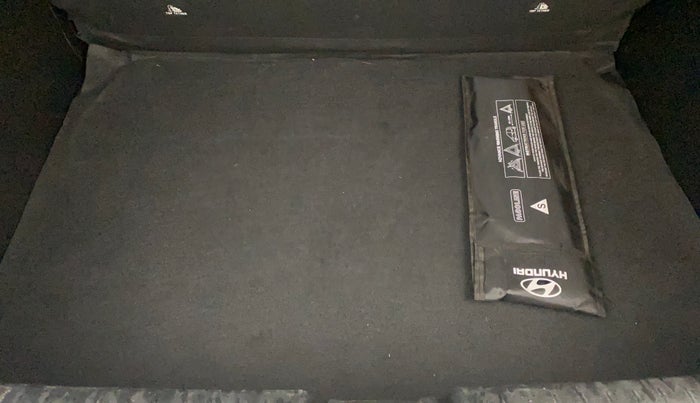 2019 Hyundai VENUE SX PLUS 1.0 TURBO DCT, Petrol, Automatic, 18,951 km, Boot Inside