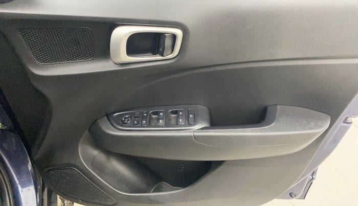 2019 Hyundai VENUE SX PLUS 1.0 TURBO DCT, Petrol, Automatic, 18,951 km, Driver Side Door Panels Control