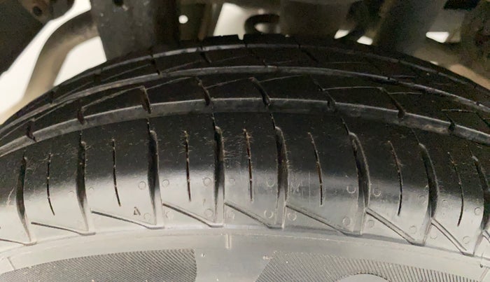 2021 Maruti Alto LXI, Petrol, Manual, 10,952 km, Right Rear Tyre Tread
