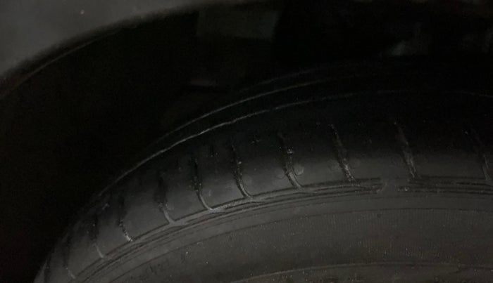 2022 Tata TIAGO NRG XZ AMT, Petrol, Automatic, 27,905 km, Left Front Tyre Tread