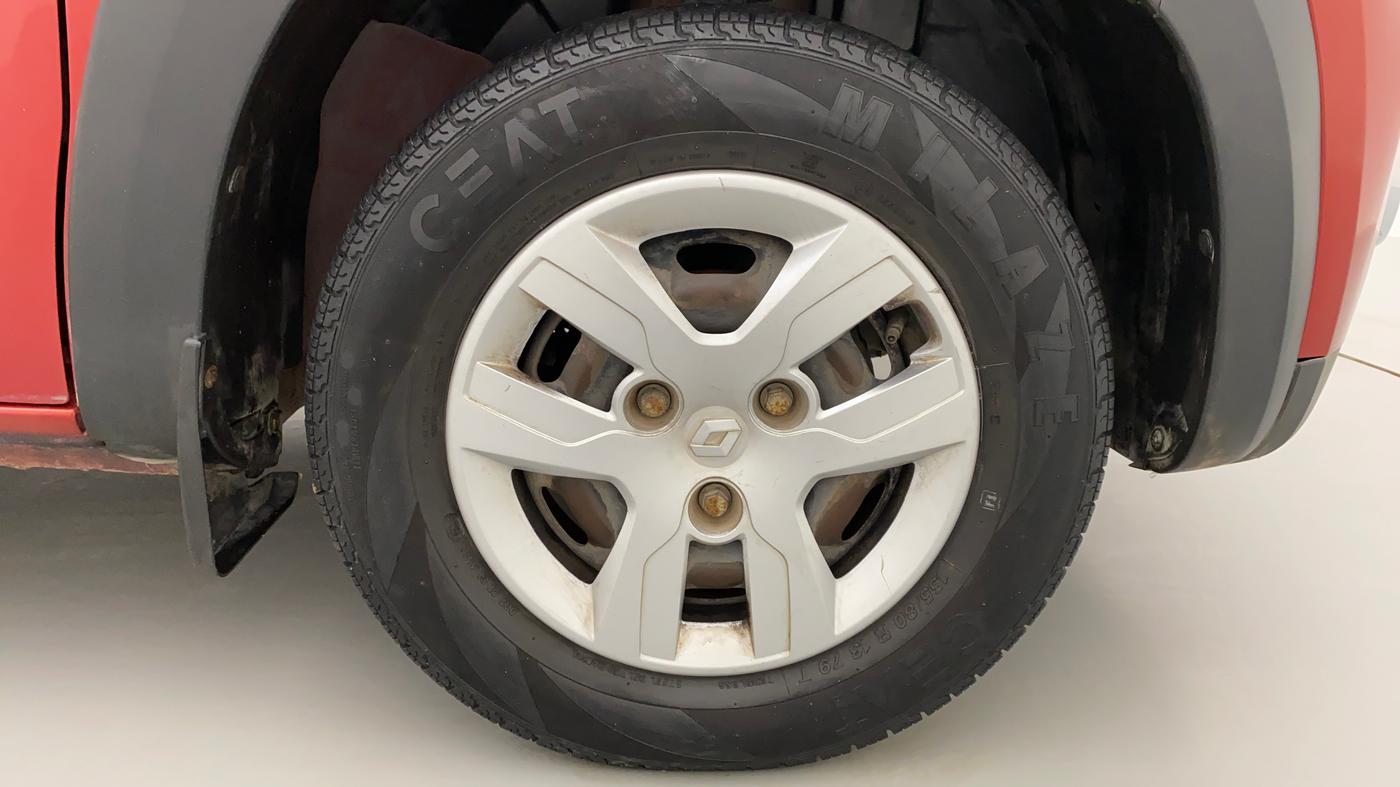 2016 Renault Kwid RXT, Petrol, Manual, 25,138 km, Right Front Wheel