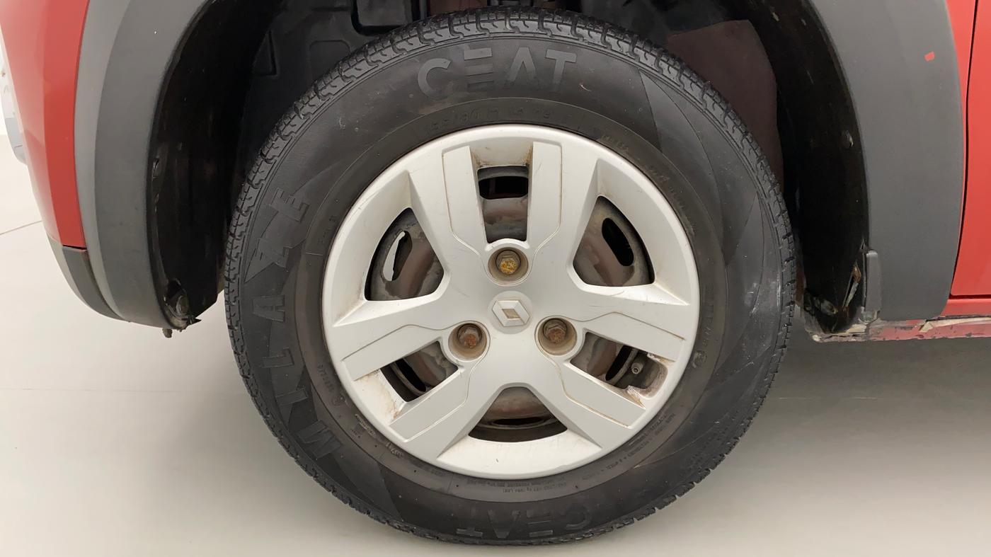 2016 Renault Kwid RXT, Petrol, Manual, 25,138 km, Left Front Wheel