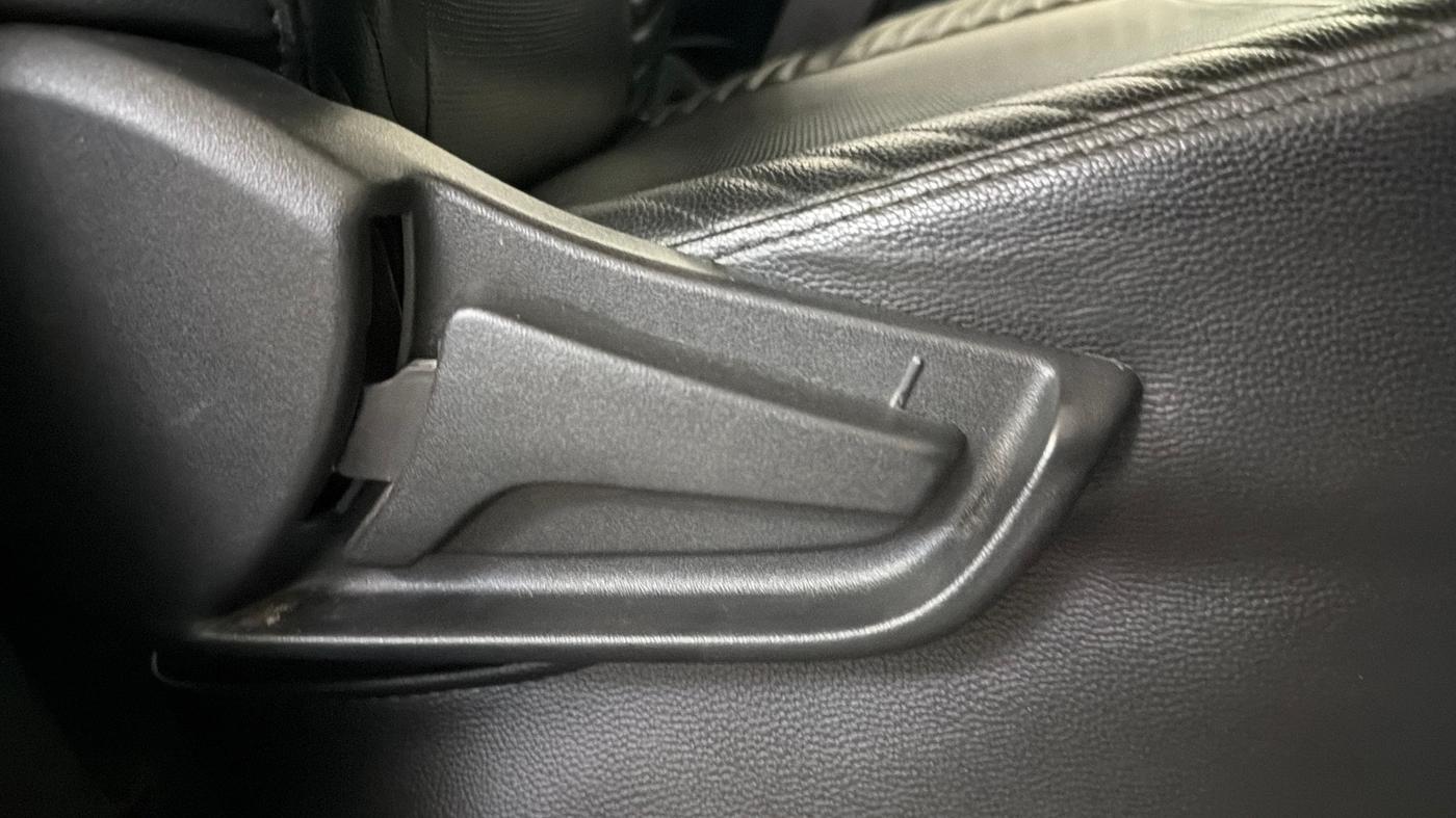 2019 Maruti S PRESSO VXI+, Petrol, Manual, 19,426 km, Driver Side Adjustment Panel