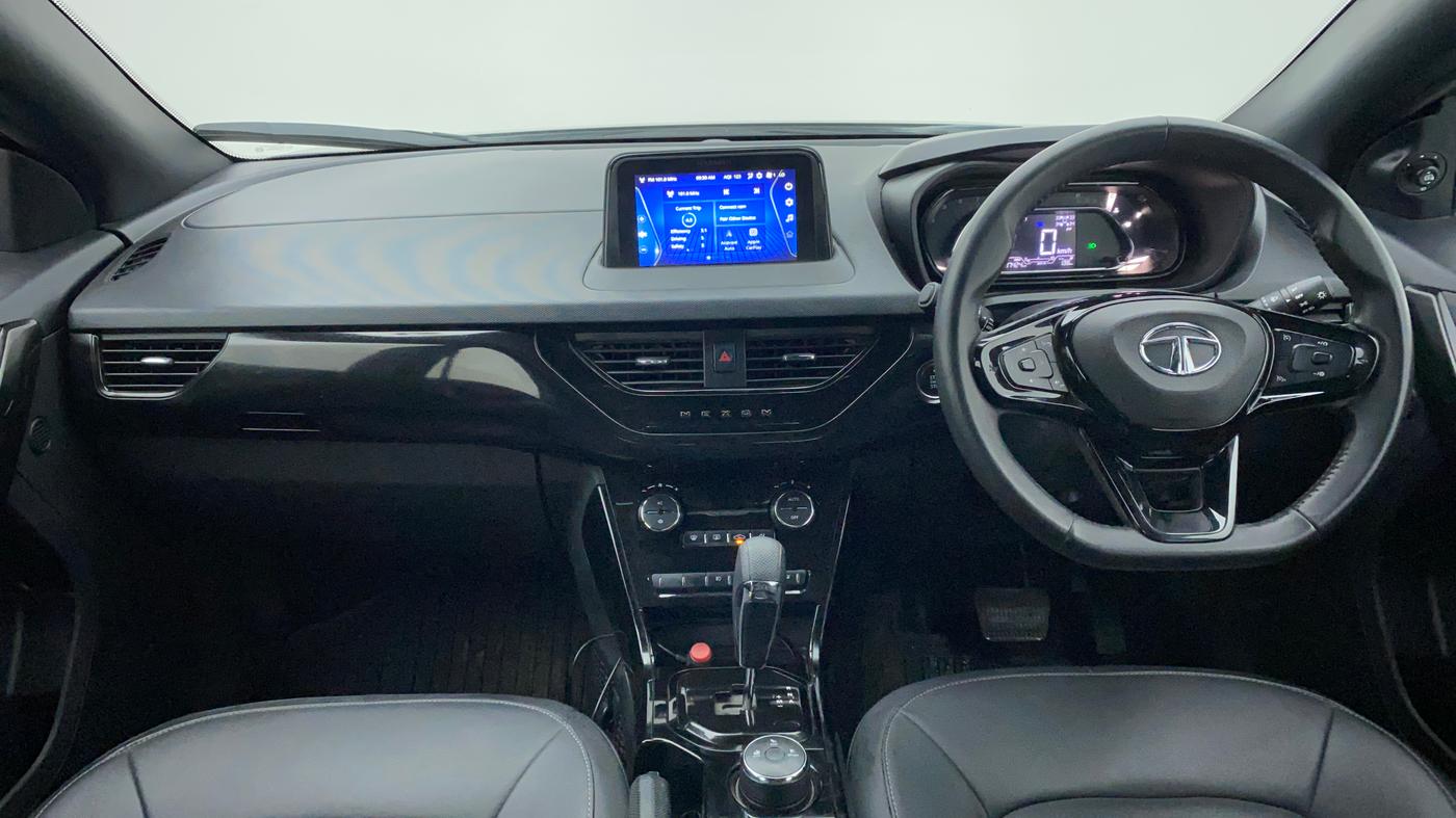 2022 Tata NEXON XZA PLUS (HS) DIESEL DARK EDITION, Diesel, Automatic, 17,804 km, Dashboard