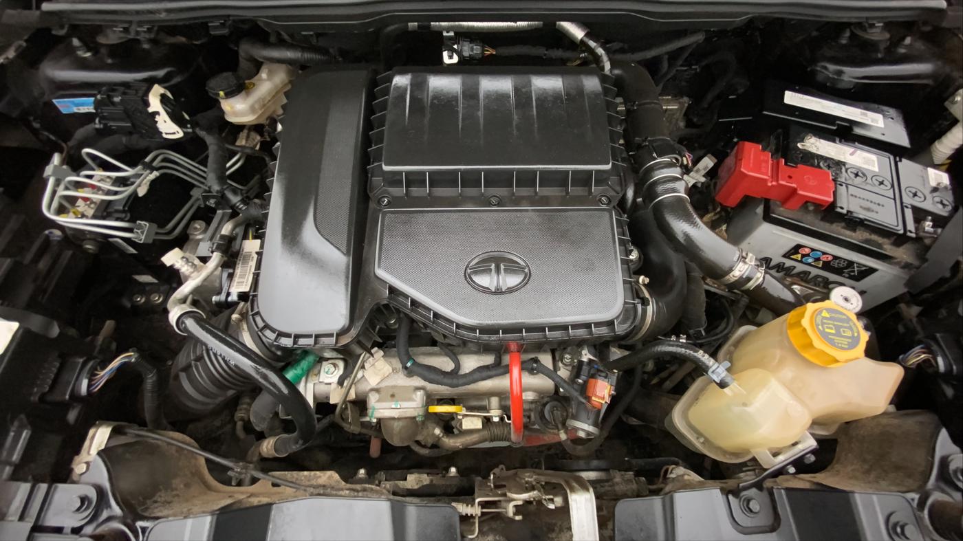 2022 Tata NEXON XZA PLUS (HS) DIESEL DARK EDITION, Diesel, Automatic, 17,804 km, Open Bonet