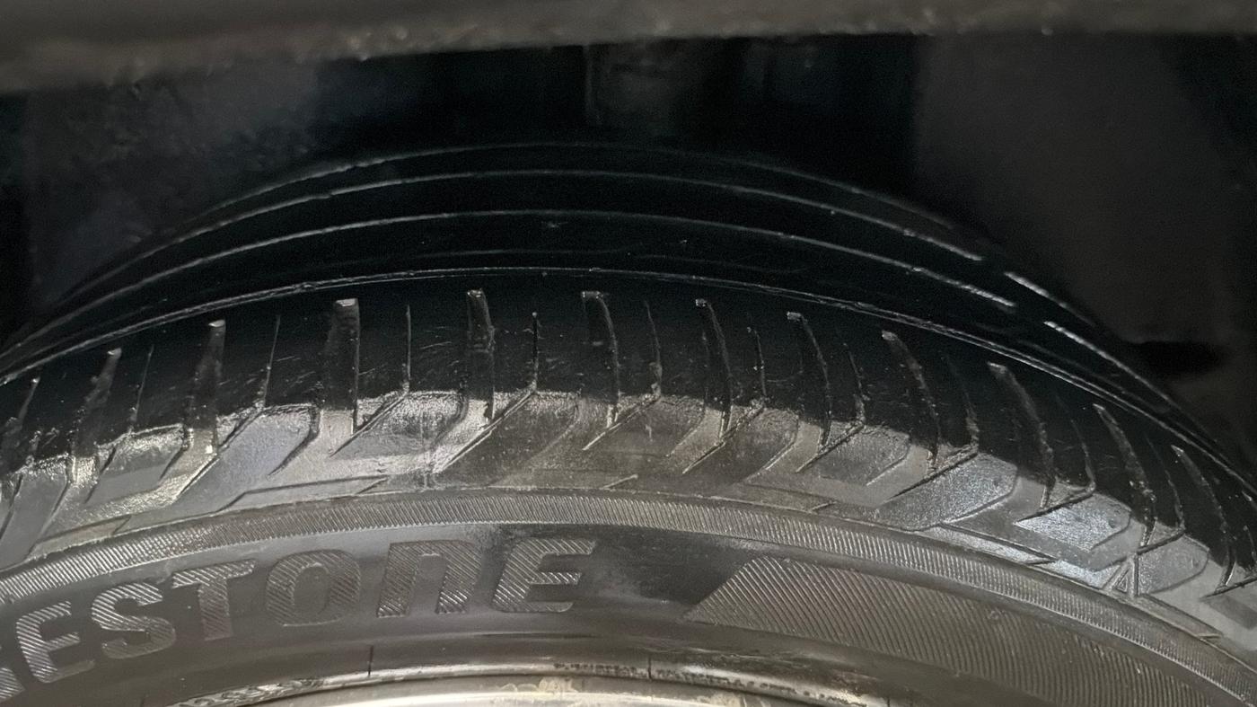 2019 Jeep Compass LIMITED PLUS PETROL AT, Petrol, Automatic, 52,078 km, Left Rear Tyre Tread