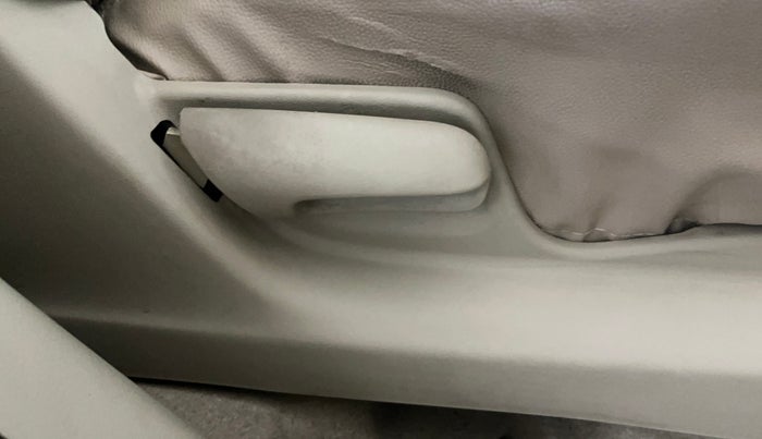 2017 Maruti Ertiga VXI, Petrol, Manual, 65,870 km, Driver Side Adjustment Panel