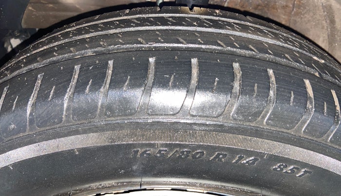 2022 Maruti Swift VXI, Petrol, Manual, 51,095 km, Left Front Tyre Tread