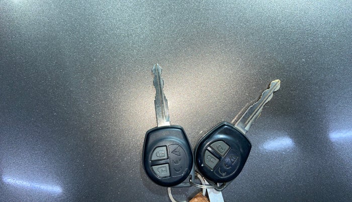 2022 Maruti Swift VXI, Petrol, Manual, 51,095 km, Key Close Up