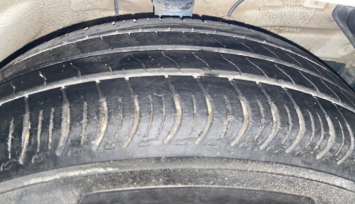 2023 Maruti S PRESSO VXI+, Petrol, Manual, 43,986 km, Right Front Tyre Tread