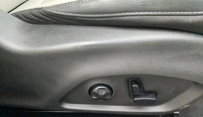 2020 Jeep Compass LIMITED PLUS DIESEL, Diesel, Manual, 23,542 km, Driver Side Adjustment Panel