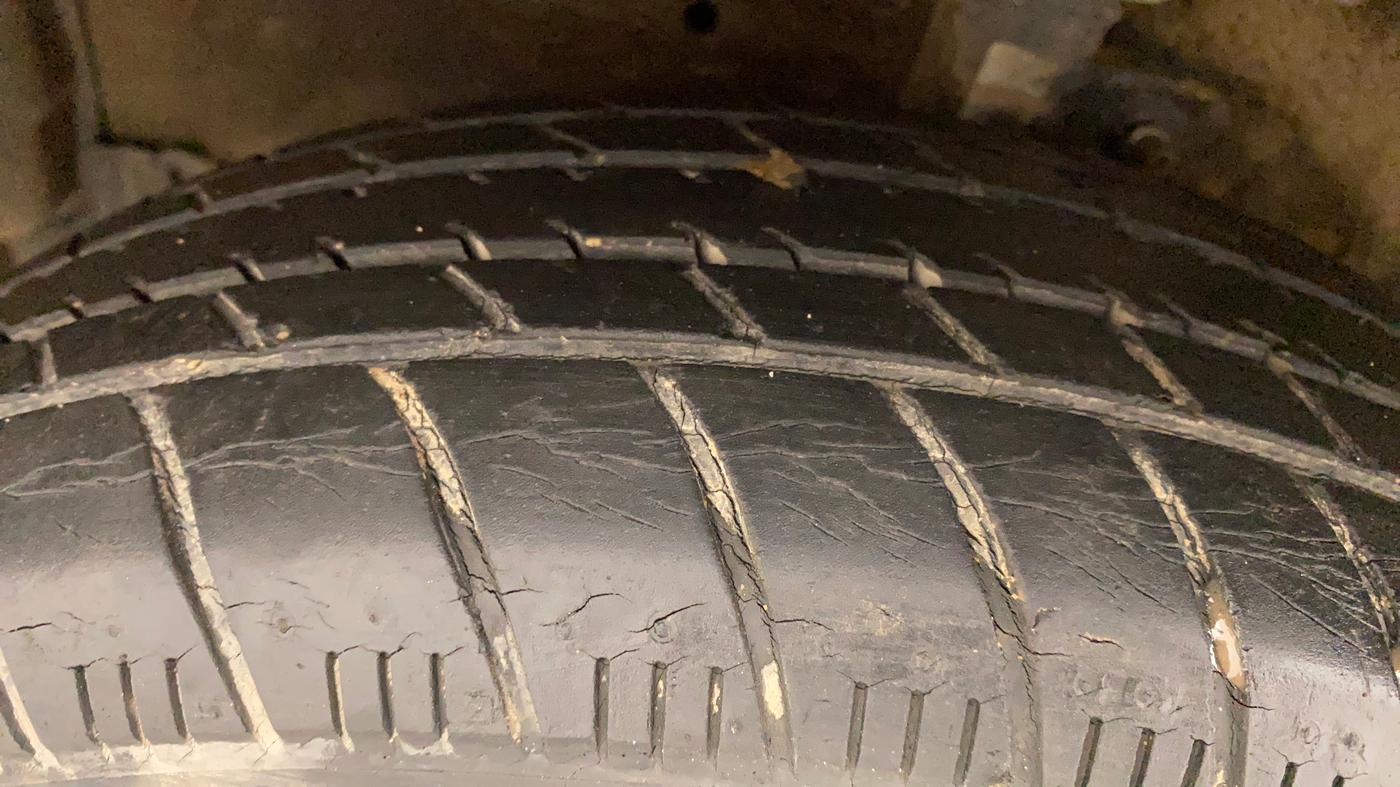 2016 Maruti Celerio VXI, Petrol, Manual, 31,313 km, Left Front Tyre Tread