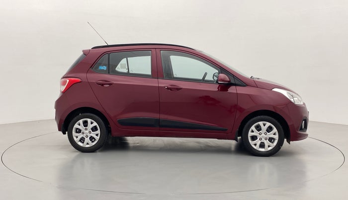 2016 Hyundai Grand i10 SPORTZ 1.2 KAPPA VTVT, Petrol, Manual, 31,082 km, Right Side View