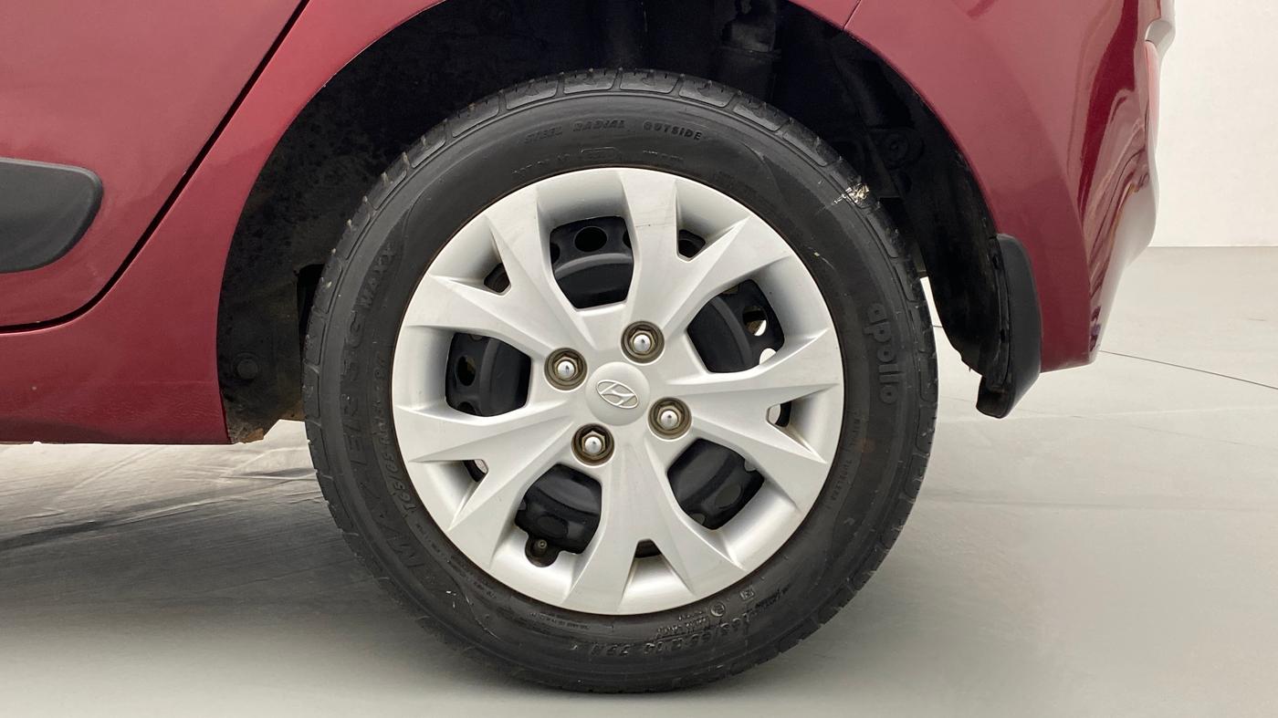 2016 Hyundai Grand i10 SPORTZ 1.2 KAPPA VTVT, Petrol, Manual, 31,082 km, Left Rear Wheel