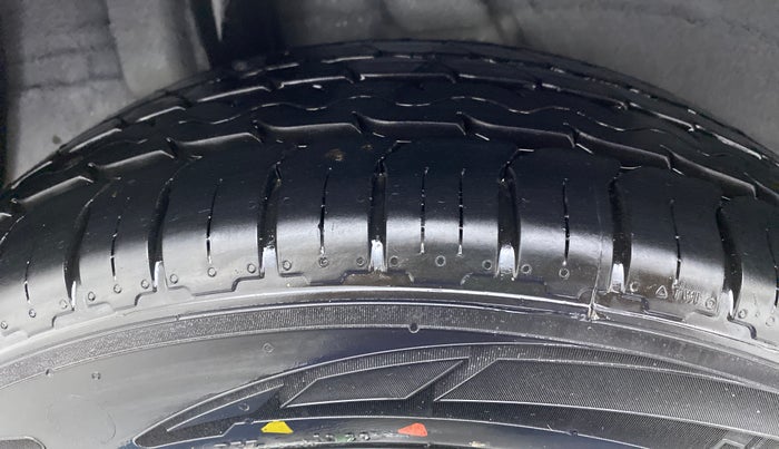 2019 Hyundai Verna 1.6 SX VTVT, Petrol, Manual, 6,321 km, Right Rear Tyre Tread