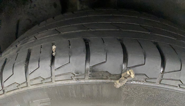 2021 Hyundai Creta SX 1.5 PETROL, Petrol, Manual, 35,566 km, Right Rear Tyre Tread