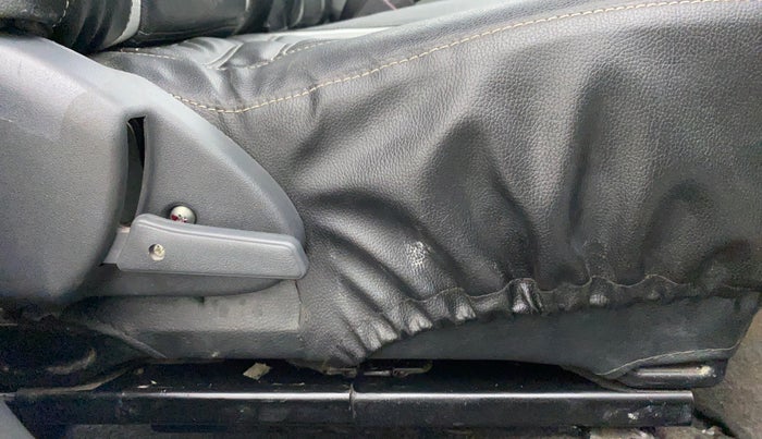 2017 Maruti Alto 800 LXI, Petrol, Manual, 13,360 km, Driver Side Adjustment Panel