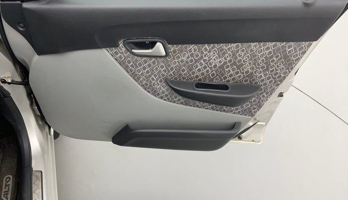 2017 Maruti Alto 800 LXI, Petrol, Manual, 13,360 km, Driver Side Door Panels Controls