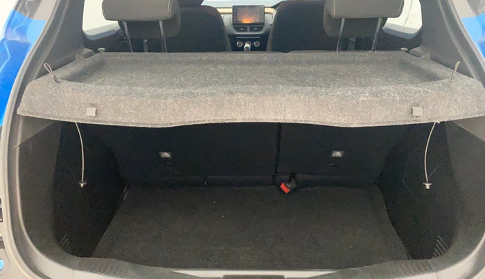 2022 Renault Kiger RXT (O) MT, Petrol, Manual, 21,633 km, Boot Inside