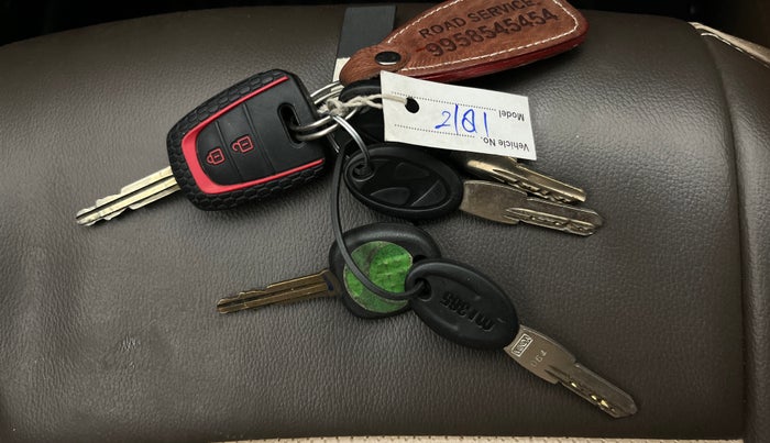 2015 Hyundai Grand i10 SPORTZ 1.2 KAPPA VTVT, Petrol, Manual, 50,396 km, Key Close Up