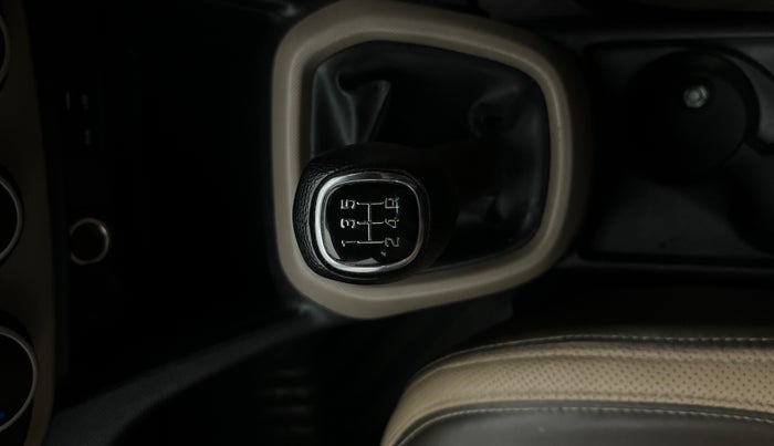 2015 Hyundai Grand i10 SPORTZ 1.2 KAPPA VTVT, Petrol, Manual, 50,396 km, Gear Lever