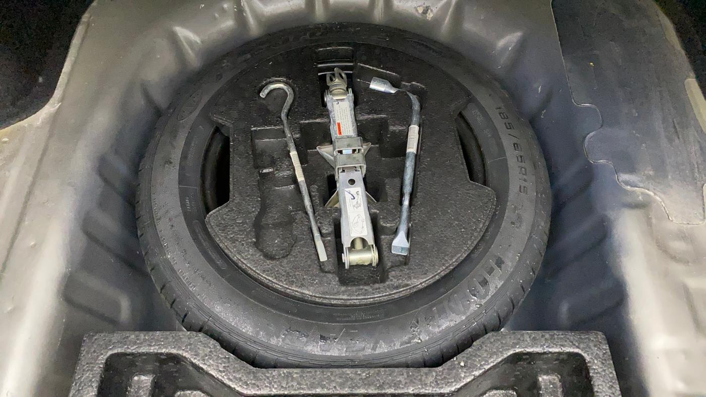 2019 Maruti Ciaz ALPHA  AT 1.5 SHVS PETROL, Petrol, Automatic, 47,734 km, Spare Tyre