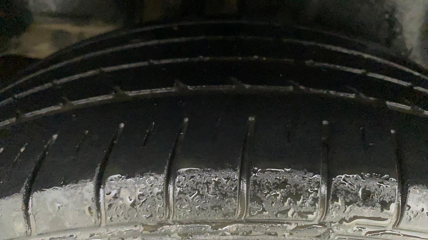 2019 Maruti Ciaz ALPHA  AT 1.5 SHVS PETROL, Petrol, Automatic, 47,734 km, Right Rear Tyre Tread