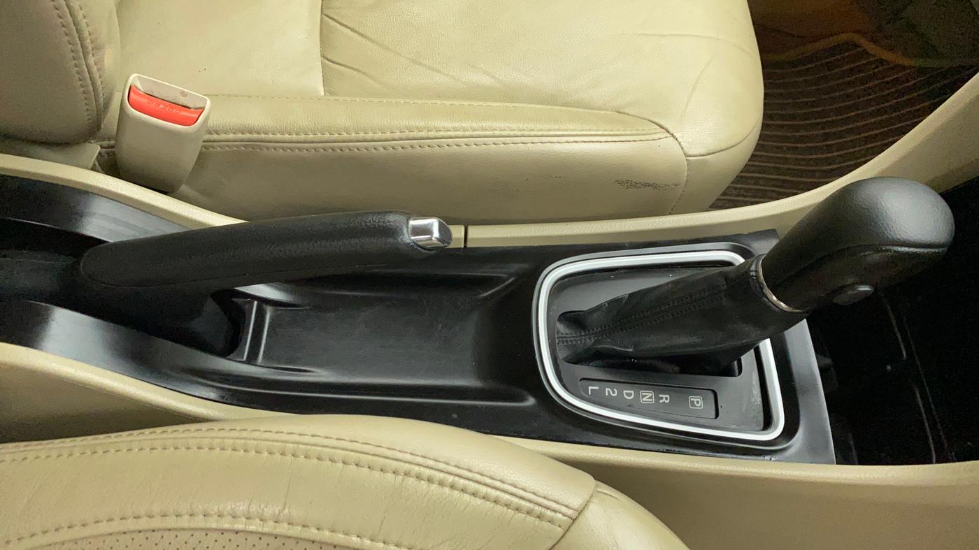 2019 Maruti Ciaz ALPHA  AT 1.5 SHVS PETROL, Petrol, Automatic, 47,734 km, Gear Lever