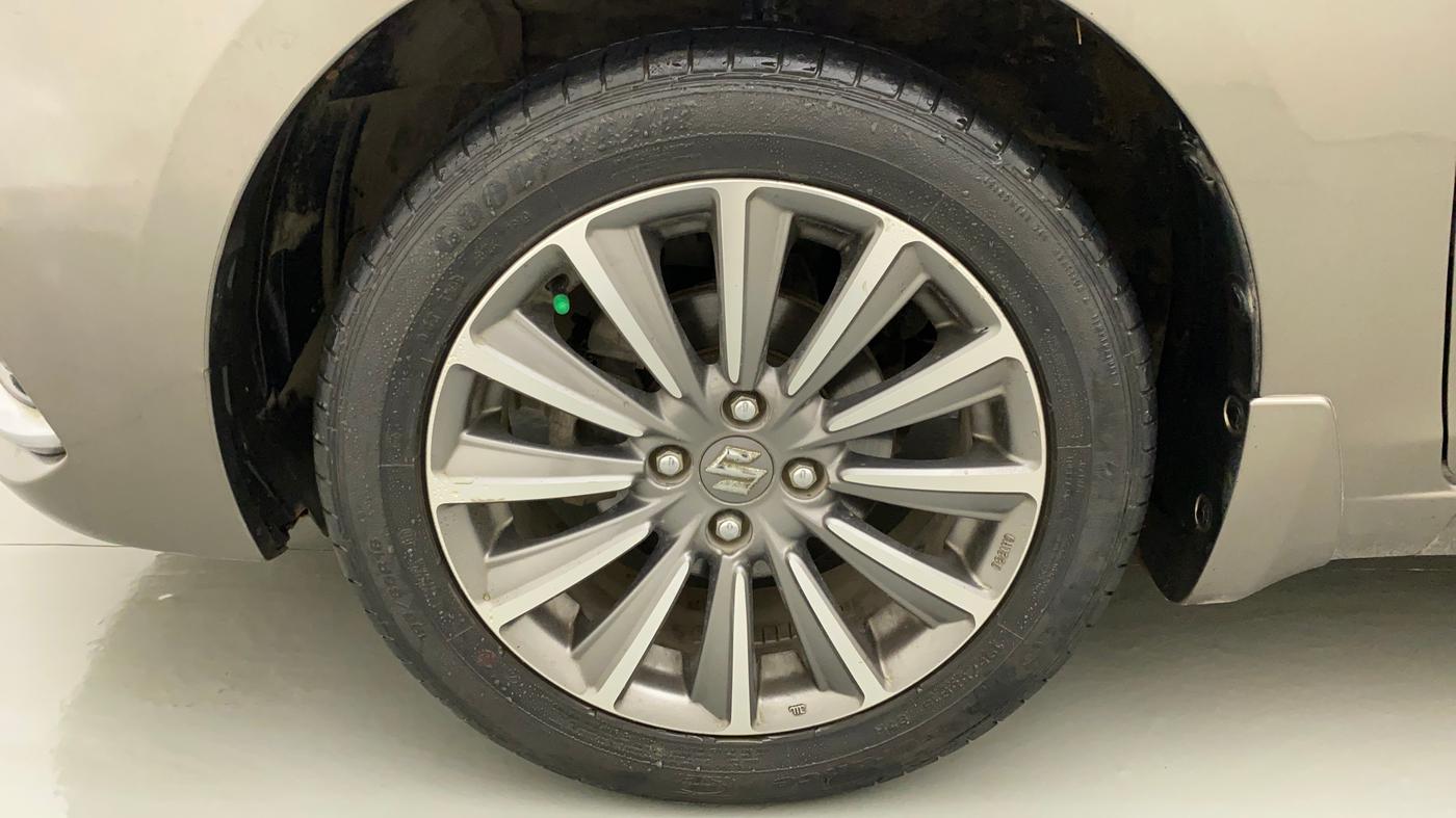2019 Maruti Ciaz ALPHA  AT 1.5 SHVS PETROL, Petrol, Automatic, 47,734 km, Left Front Wheel