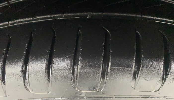 2021 KIA SONET GTX PLUS 1.5 AT, Diesel, Automatic, 38,074 km, Left Front Tyre Tread