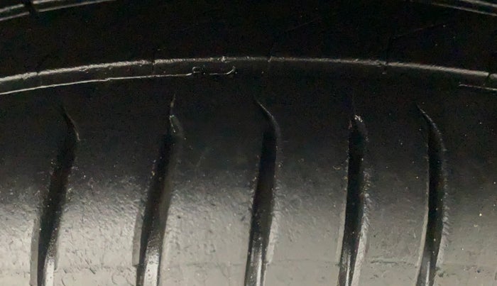 2021 KIA SONET GTX PLUS 1.5 AT, Diesel, Automatic, 38,074 km, Left Rear Tyre Tread