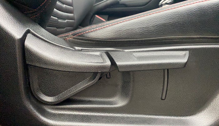 2021 KIA SONET GTX PLUS 1.5 AT, Diesel, Automatic, 38,074 km, Driver Side Adjustment Panel